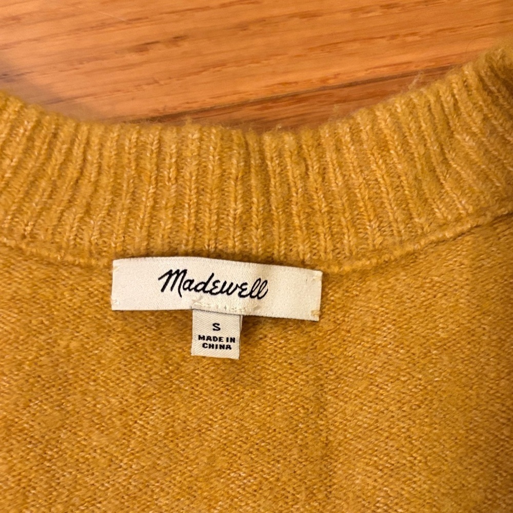 Madewell Yellow V-Neck Sweater - Picture 2 of 7